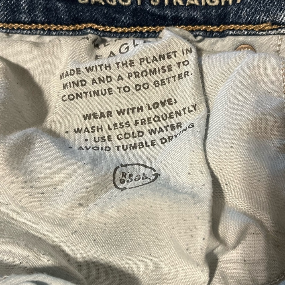 American Eagle Outfitters Super High Rise Baggy Straight Cargo Jeans - Picture 6 of 10
